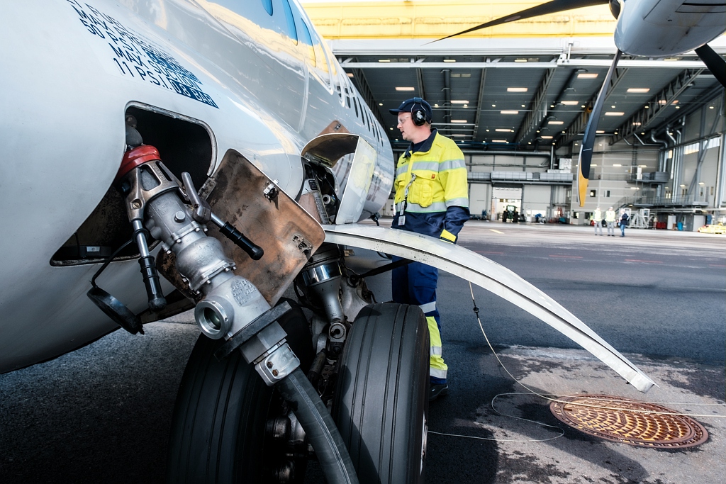 Dispatch with one FQI system inoperative